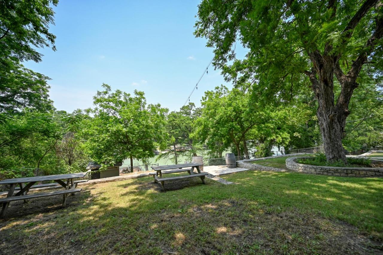Luxury Lakefront Oasis With Boat Dock-Firepit McQueeney Exterior foto